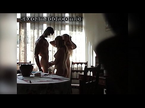 ❤️ دوستان سکس یک مرد غول پیکر و سه نفری را با او دعوت می کنند ❤️❌ پورنو در fa.eviewporn.ru ❌